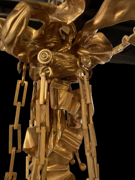 Louis XVI-style gilt-bronze chandelier with eighteen lights, featuring a garland of roses and a ribbon bow Louis XVI-style gilt-bronze chandelier with eighteen lights, featuring a garland of roses and a ribbon bow-2
