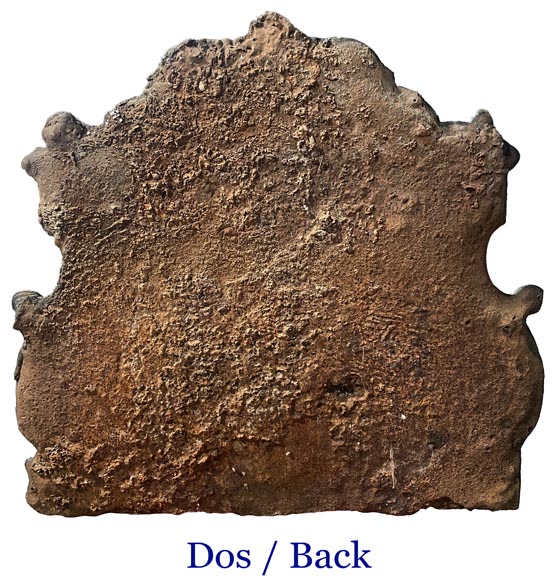 Fireback bearing a coat of arms and decorated with lions-7