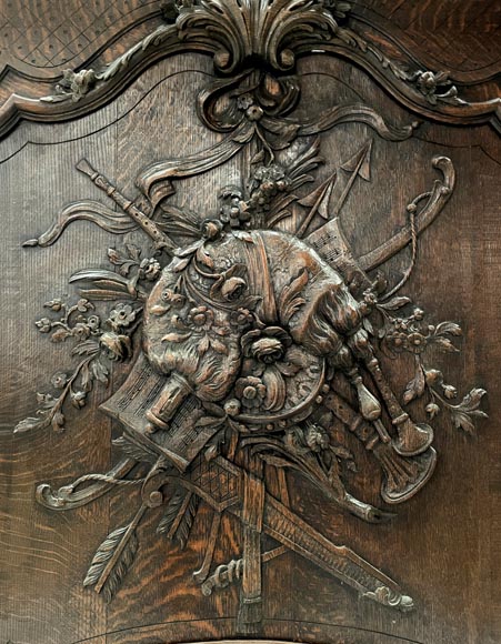 Carved and painted wooden overmantel mirror with a pastoral music trophy, in the Louis XV style, 19th century-1