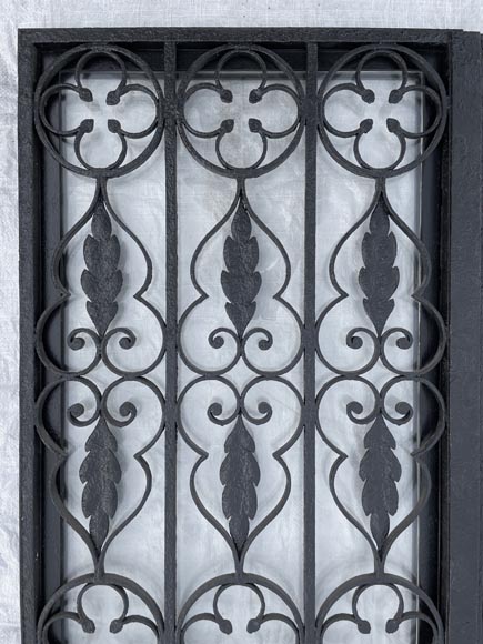 Napoleon III period openwork wrought-iron double door with its frame. Napoleon III period openwork wrought-iron double door with its frame.-2