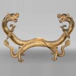 Ceremonial stand from the Qianlong period (1736-1795) in the shape of a dragon, gilt bronze, champlevé enamel