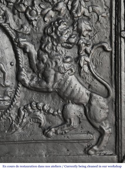 Fireplace plaque decorated with lions and pilasters Fireplace plaque decorated with lions and pilasters-7