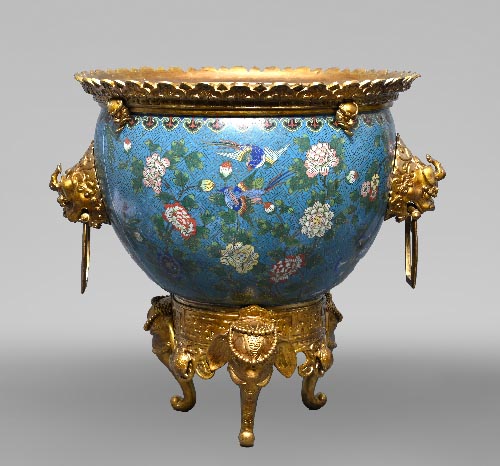 Ferdinand BARBEDIENNE – Japonist cachepot in gilt bronze and cloisonné enamel