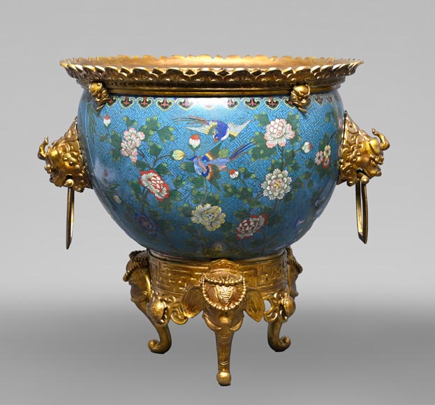 Ferdinand BARBEDIENNE – Japonist cachepot in gilt bronze and cloisonné enamel Ferdinand BARBEDIENNE – Japonist cachepot in gilt bronze and cloisonné enamel-0