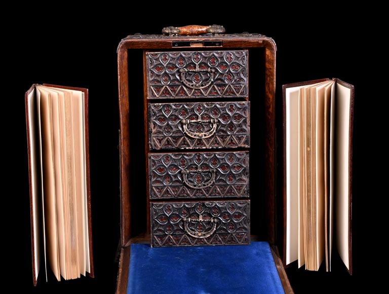 Leather and iron travelling case with dragons and mascarons Leather and iron travelling case with dragons and mascarons-1