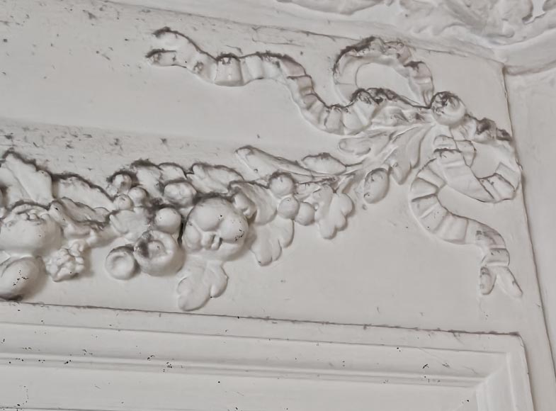 Louis XVI style trumeau decorated with a floral garland-2