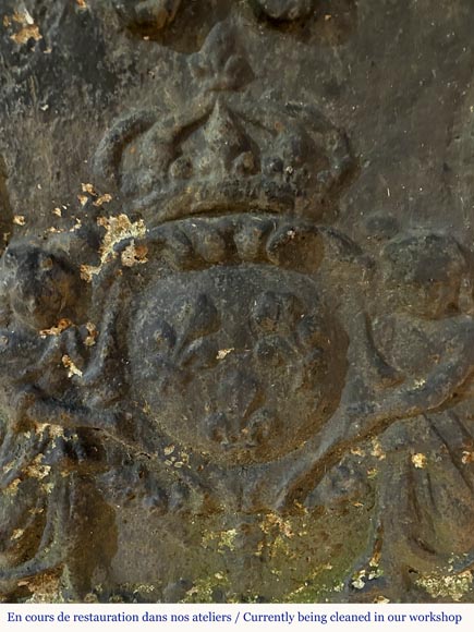 Fireback framed by angels bearing the arms of France-1