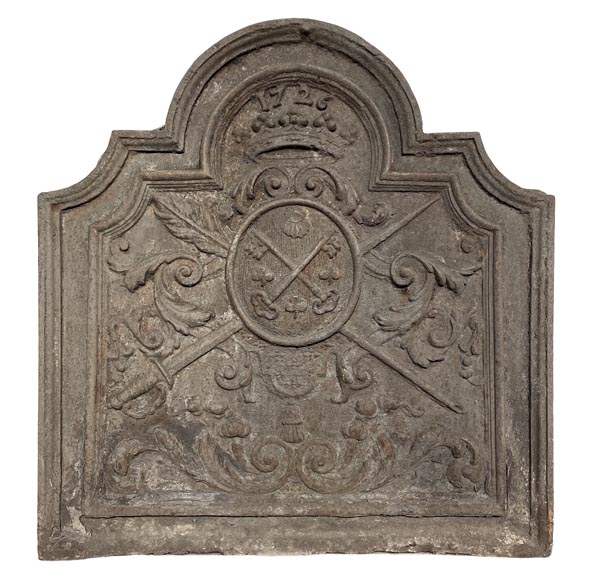 Fireback dated 1726, with the arms of Robin de La Tremblaye-0