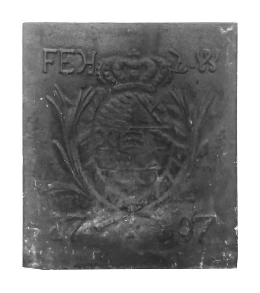 Square fireplace backplate, decorated Square fireplace backplate, decorated-0