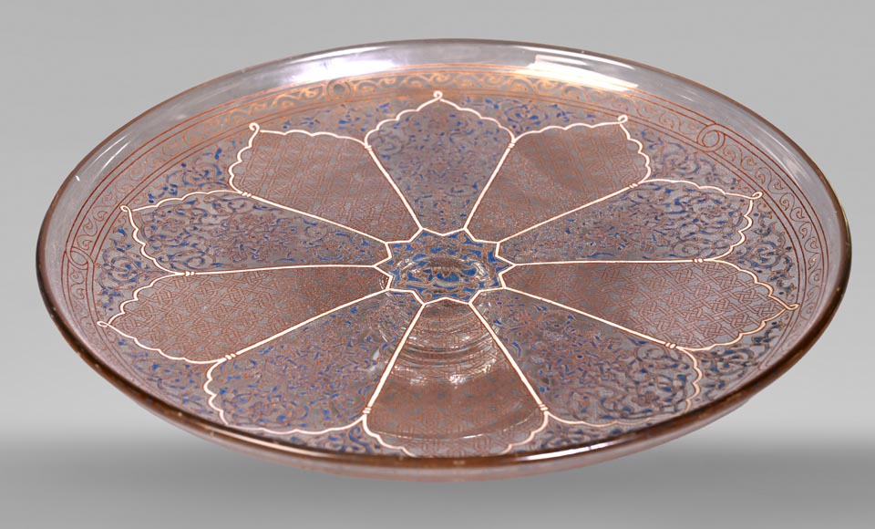 BROCARD Philippe-Joseph (in the style of) — Blown glass dish with enamel and gilt decoration in the perso-islamic taste BROCARD Philippe-Joseph (in the style of) — Blown glass dish with enamel and gilt decoration in the perso-islamic taste-1