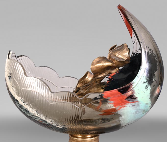 Attributed to L'Escalier de Cristal, François-Eugène Rousseau, and Ernest Léveillé: a Japonist polychrome glass vase encircled by a gilt-bronze iris. Attributed to L'Escalier de Cristal, François-Eugène Rousseau, and Ernest Léveillé: a Japonist polychrome glass vase encircled by a gilt-bronze iris.-8