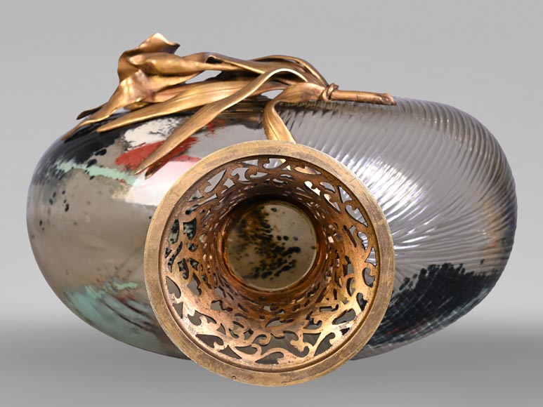Attributed to L'Escalier de Cristal, François-Eugène Rousseau, and Ernest Léveillé: a Japonist polychrome glass vase encircled by a gilt-bronze iris. Attributed to L'Escalier de Cristal, François-Eugène Rousseau, and Ernest Léveillé: a Japonist polychrome glass vase encircled by a gilt-bronze iris.-11