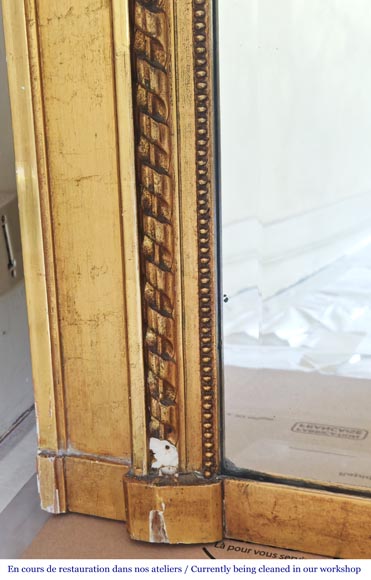 Gilt Louis XVI-style trumeau mirror with a floral wreath Gilt Louis XVI-style trumeau mirror with a floral wreath-3