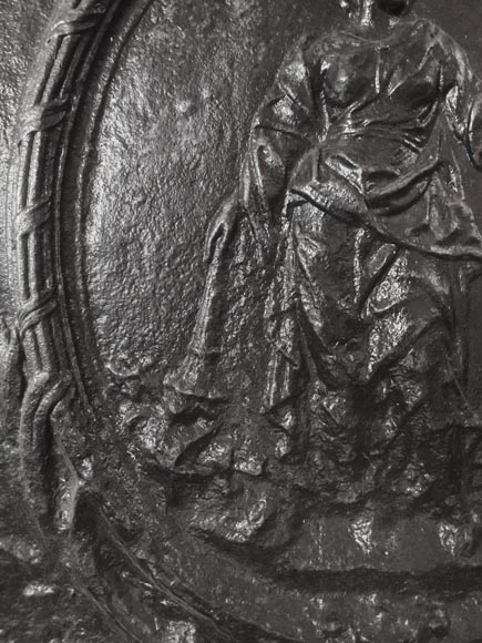 Fireback decorated with an allegory of fire Fireback decorated with an allegory of fire-4