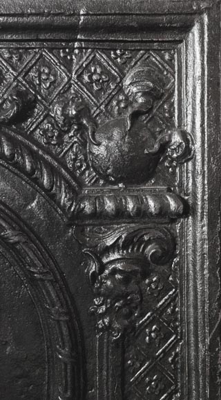 Fireback decorated with an allegory of fire Fireback decorated with an allegory of fire-6
