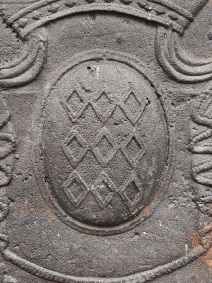 Fireback with geometric coat of arms-1