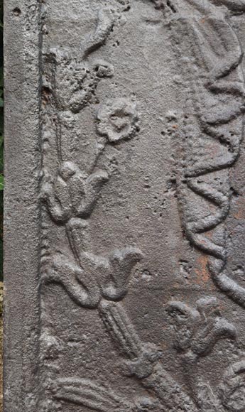Fireback with geometric coat of arms-4