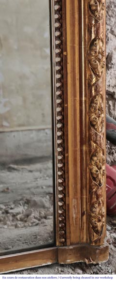 Louis XVI-style gilded overmantel mirror featuring a frieze decoration Louis XVI-style gilded overmantel mirror featuring a frieze decoration-5