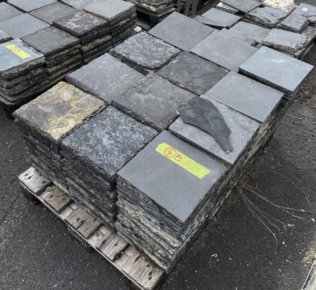 Very large set of approximately 100 m² of antique Belgian bluestone floor tiles Very large set of approximately 100 m² of antique Belgian bluestone floor tiles-4