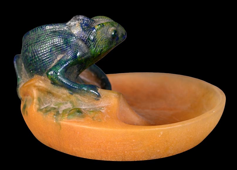 WALTER Amalric & BERGÉ Henri — Pâte de verre dish with chameleon-4