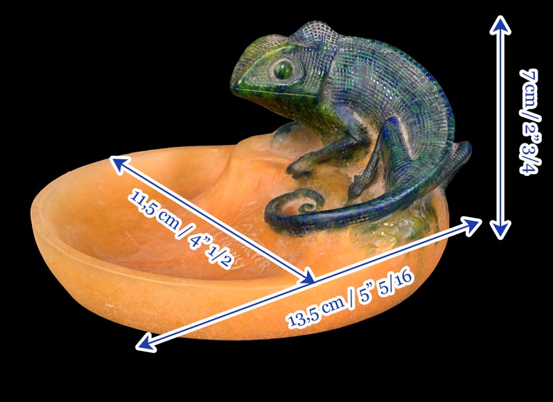 WALTER Amalric & BERGÉ Henri — Pâte de verre dish with chameleon-14