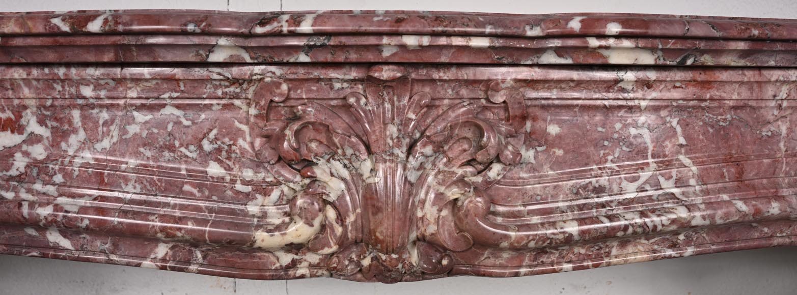 Louis XV-style fireplace decorated with a palmette, carved from peach-blossom marble Louis XV-style fireplace decorated with a palmette, carved from peach-blossom marble-1