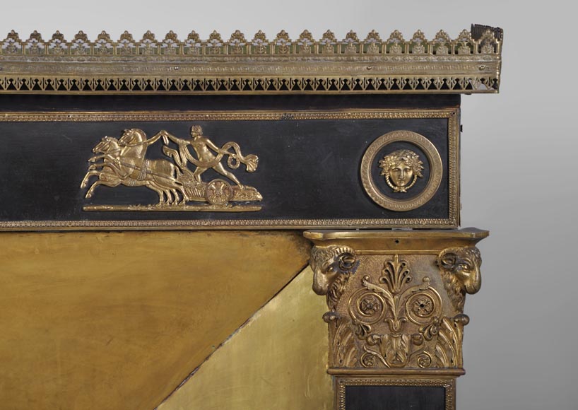 Antique Empire style fireplace with gilt bronze ornaments : 