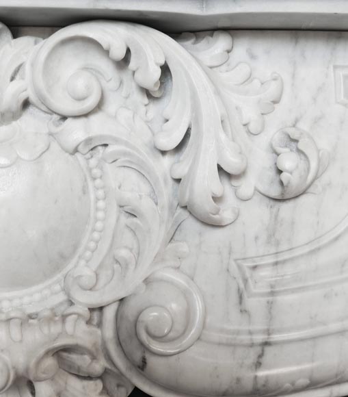 Highly sculpted Louis XV style fireplace in Carrara marble-3