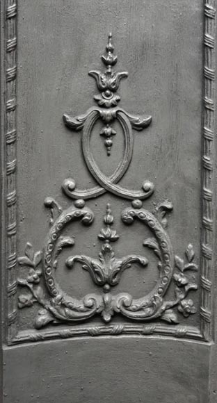 Louis XV style fireplace in Carrara marble, richly decorated with shells and flowers-17