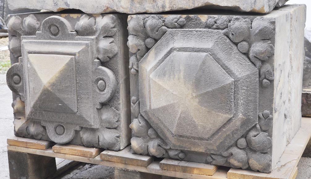 Series of sculpted face and decorative elements in Sun stone of the Ardennes, late 19th century-14