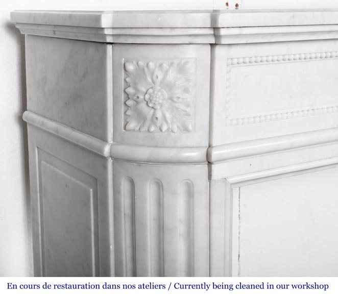Louis XVI style fireplace in Carrara marble with rounded corners-4
