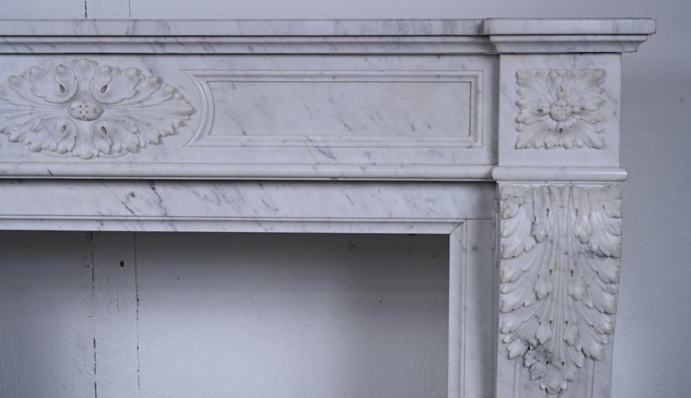 Louis XVI style mantel in Carrara marble with acanthus leaves-7