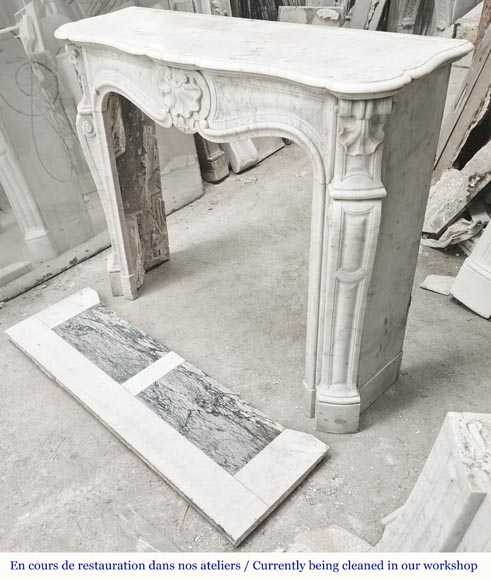 Louis XV style fireplace with three shells, in Carrara marble Louis XV style fireplace with three shells, in Carrara marble-6