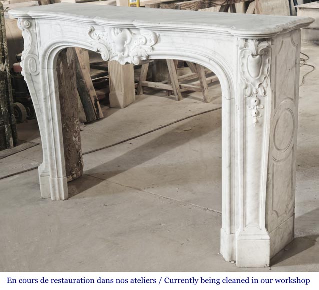 Important Regency style fireplace in Carrara marble-7