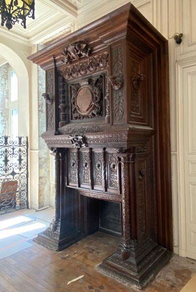 Important Neo-Renaissance syle mantel carved in walnut wood and oak-0