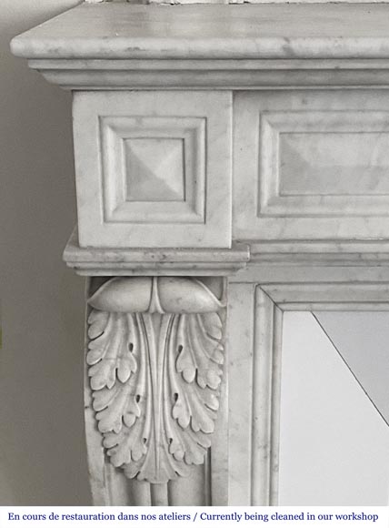 Napoleon III period fireplace with lion's paw feet, in Carrara marble Napoleon III period fireplace with lion's paw feet, in Carrara marble-2