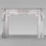 Jules CANTINI (attributed to) - Large Napoleon III style mantel in highly carved Carrara marble