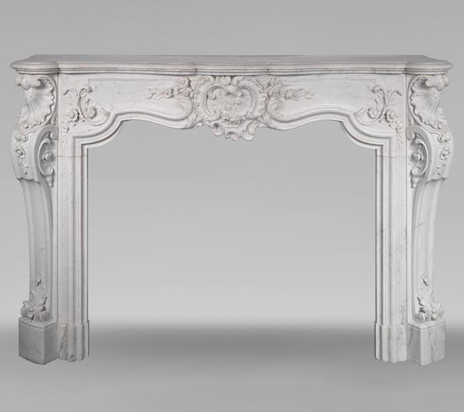 Jules CANTINI (attributed to) - Large Napoleon III style mantel in highly carved Carrara marble-0