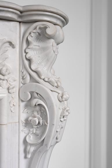 Jules CANTINI (attributed to) - Large Napoleon III style mantel in highly carved Carrara marble-12