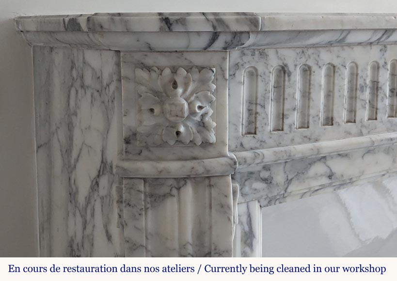 Louis XVI style curved mantel with curved flutes in Arabescato marble-3