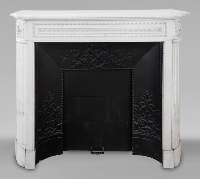 Louis XVI style Carrara marble mantel with rounded corners and pearl décor-0