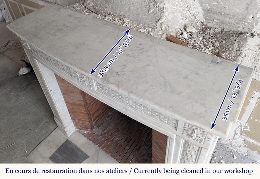 Louis XVI style mantel in Carrara marble decorated with a holly frieze-12