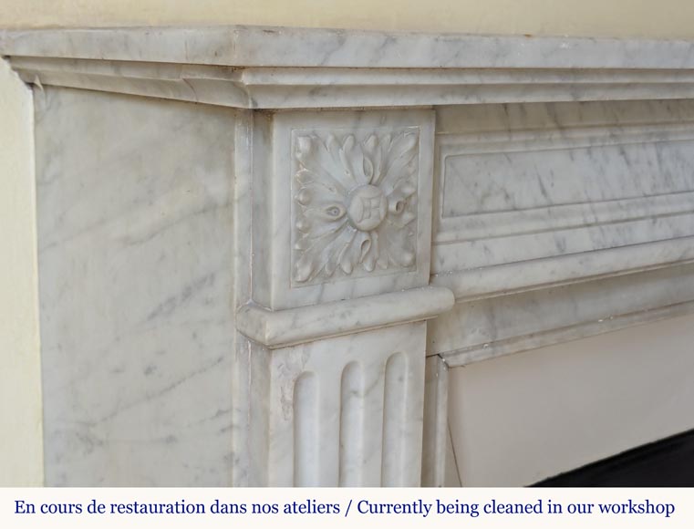 Louis XVI style mantel in veined Carrara marble adorned with rosettes-3