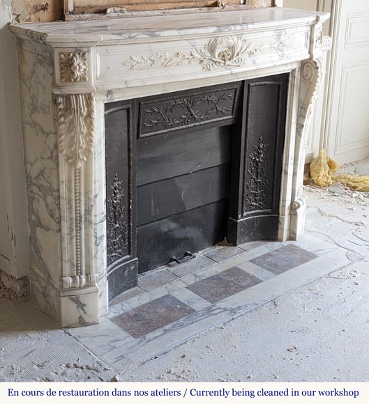 Louis XVI style curved mantel in Arabescato marble -2