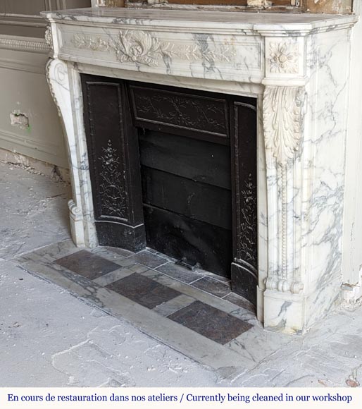 Louis XVI style curved mantel in Arabescato marble -5