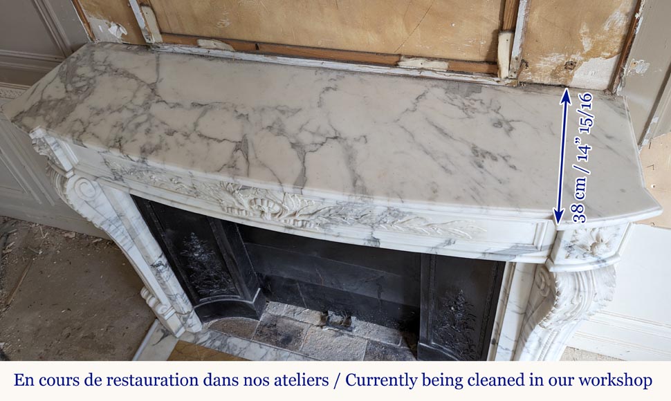 Curved Louis XVI style mantel in Arabescato marble decorated with a laurel wreath-10