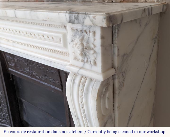 Louis XVI style mantel in Arabescato marble with pearl entablature-6