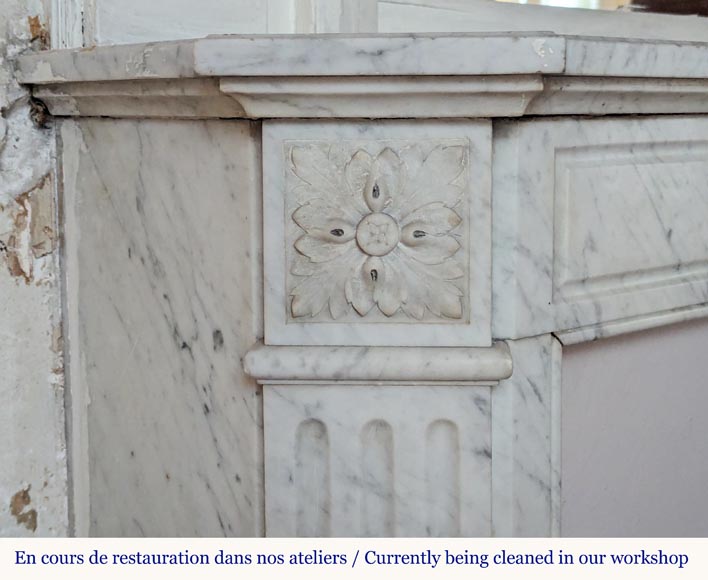 Louis XVI style mantel in Carrara marble adorned with a laurel wreath-4