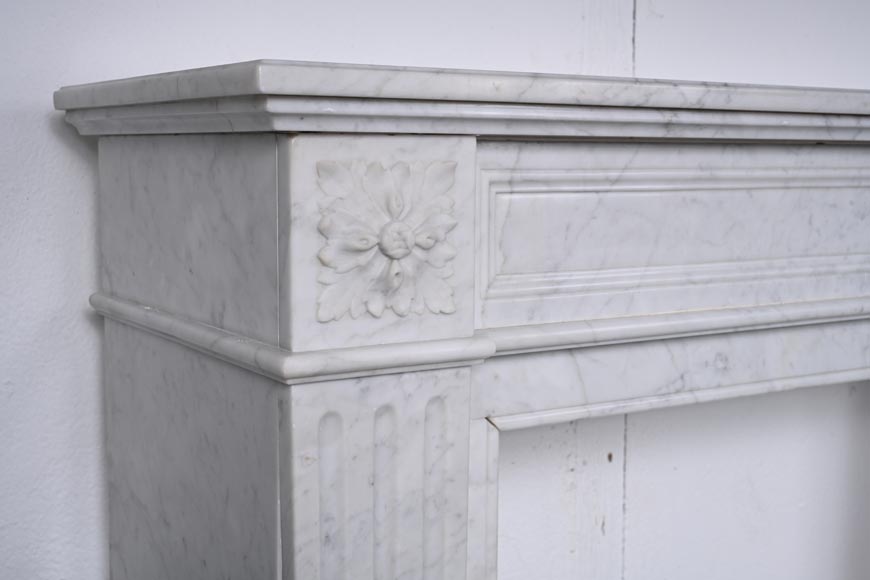 Louis XVI mantel in Carrara marble-3