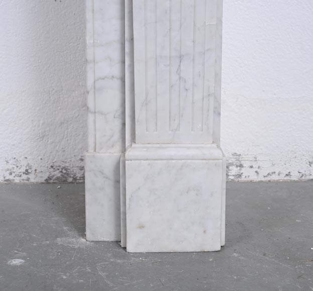 Louis XVI mantel in Carrara marble-7